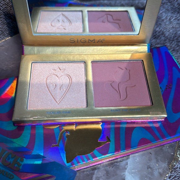 Sigma Alice in Wonderland Set - Picture 4 of 4